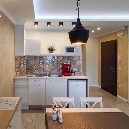 Apartment Shahbazian House *
