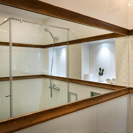 Apartamento Shahbazian House