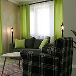 Shahbazian House Апартамент