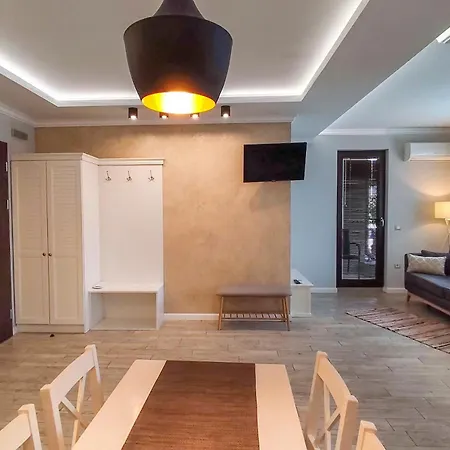 Shahbazian House *