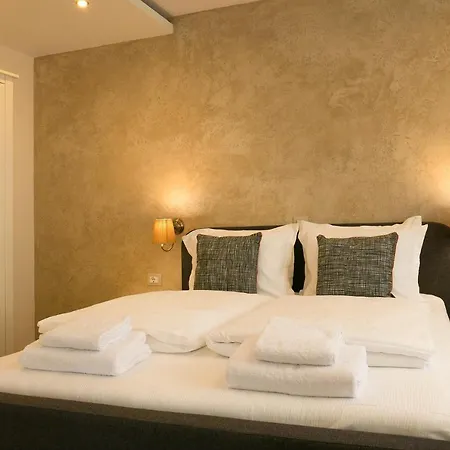 Shahbazian House * Пловдив