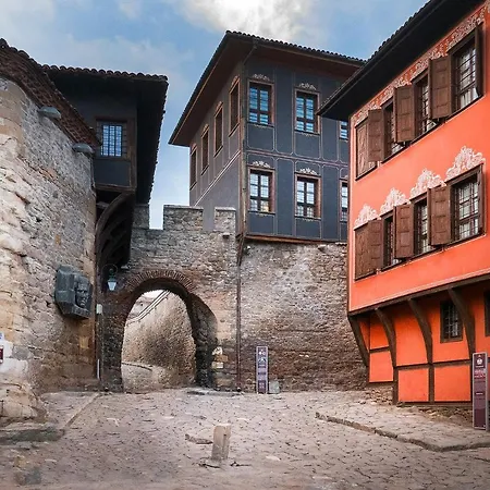 Apartmán Shahbazian House